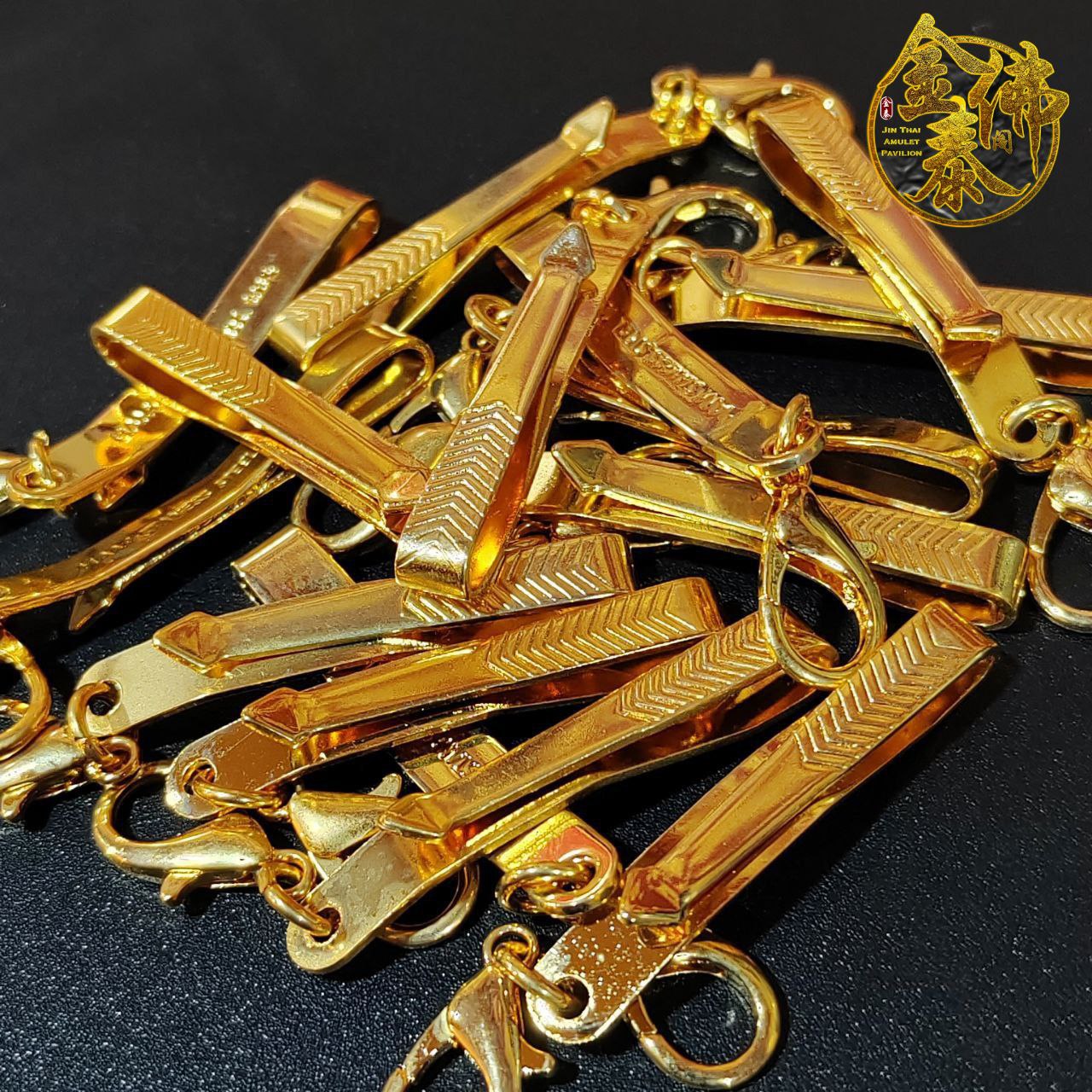 Jin Thai Fo Pai - 镀金佛牌扣