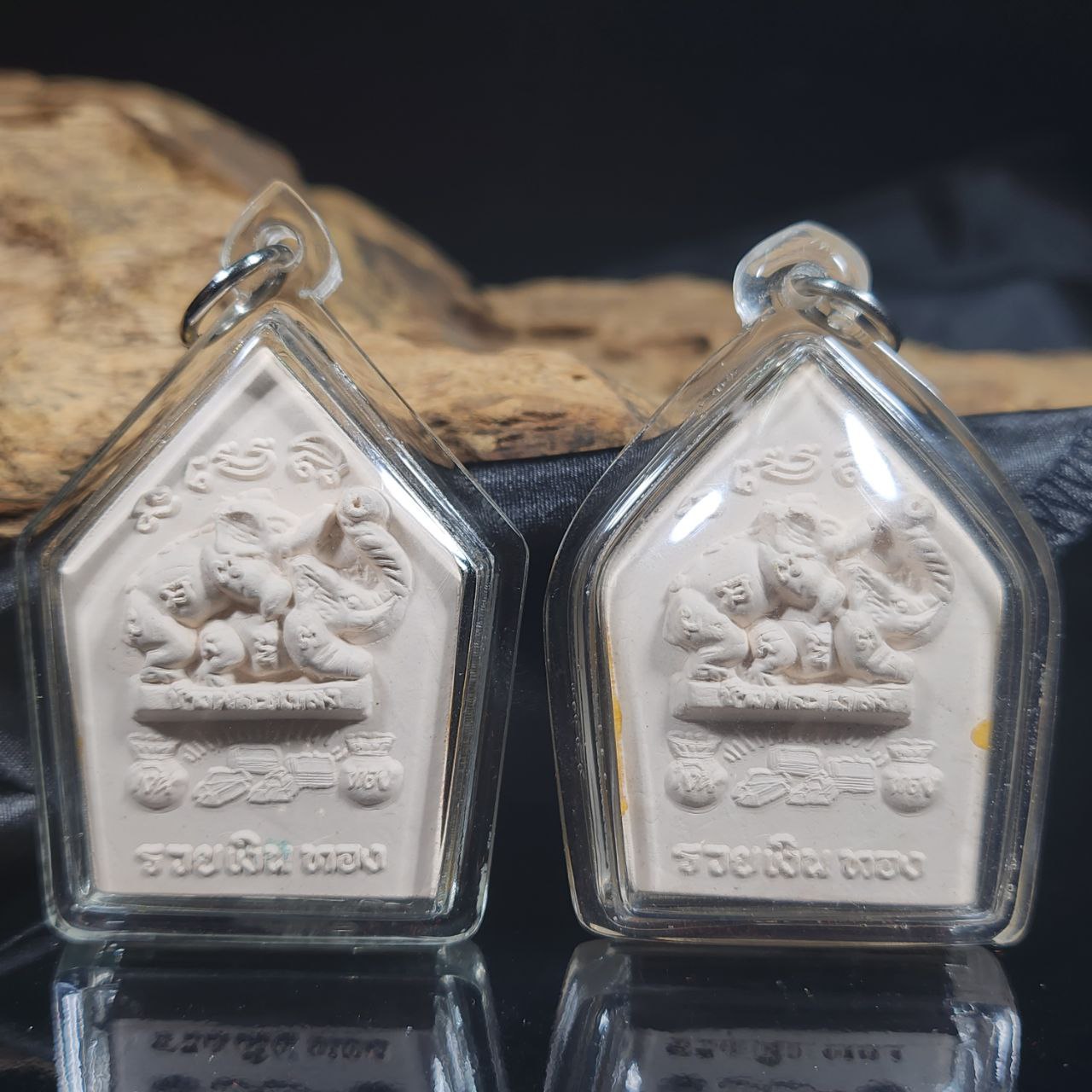 LUANG PHOR UP WAT DONGSALA BE2552坤平（黄色） | SAN Pin Selection