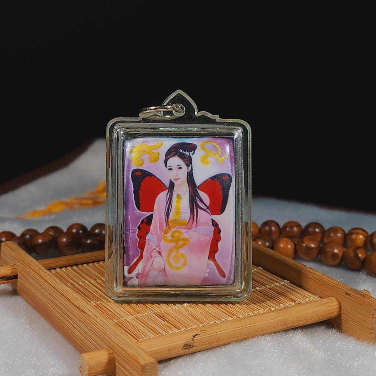 Jin Thai Fo Pai - ARCHAN LARRY啊赞烈蝴蝶仙子象牙雕刻招财女神(蝴蝶）