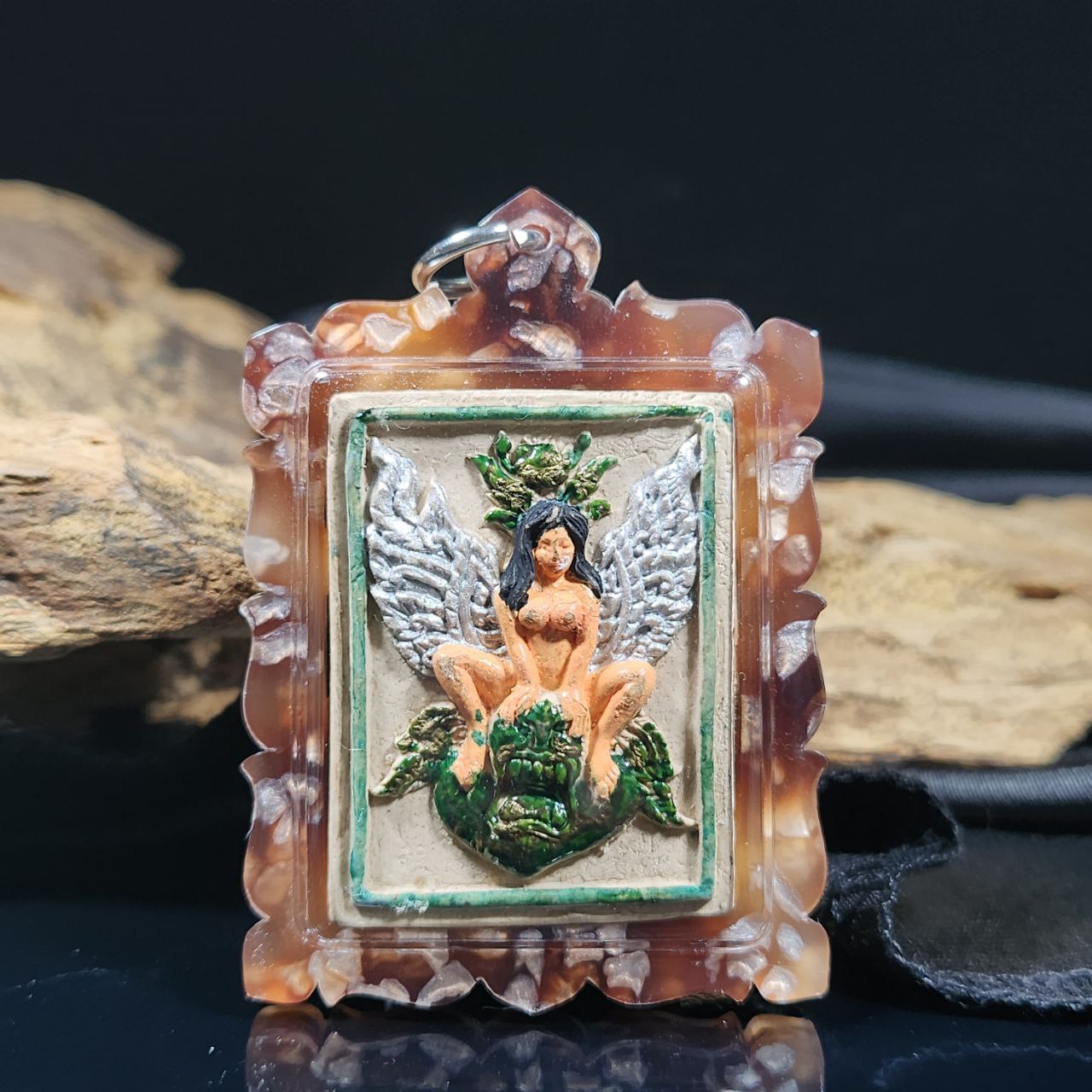 ARCHAN NUT啊赞纳塔彩色版鬼蝴蝶（白底） | Jin Thai Fo Pai