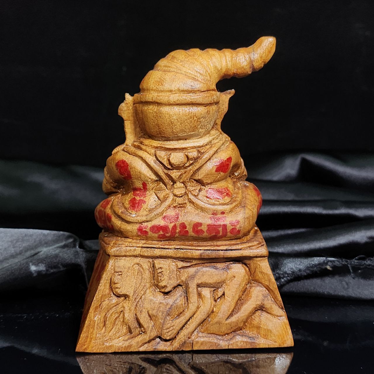 ARCHAN BOY啊赞拜祭祖版情圣帕罂金身（木雕） | SAN Pin Selection