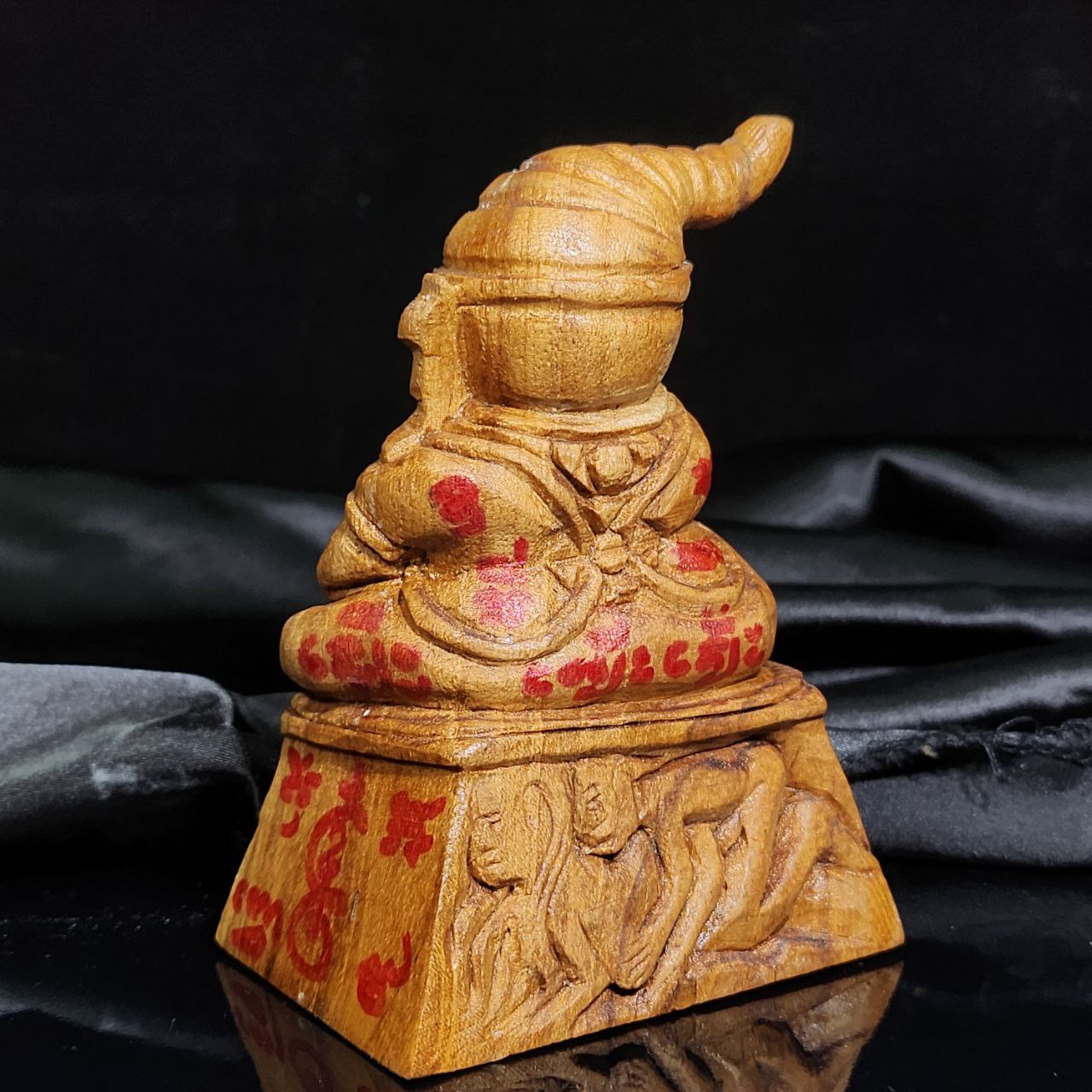 ARCHAN BOY啊赞拜祭祖版情圣帕罂金身（木雕） | SAN Pin Selection