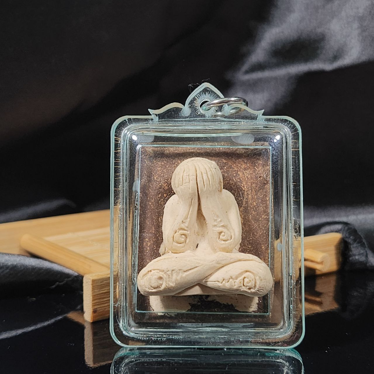 Jin Thai Fo Pai - LP LOY必打 (白底)