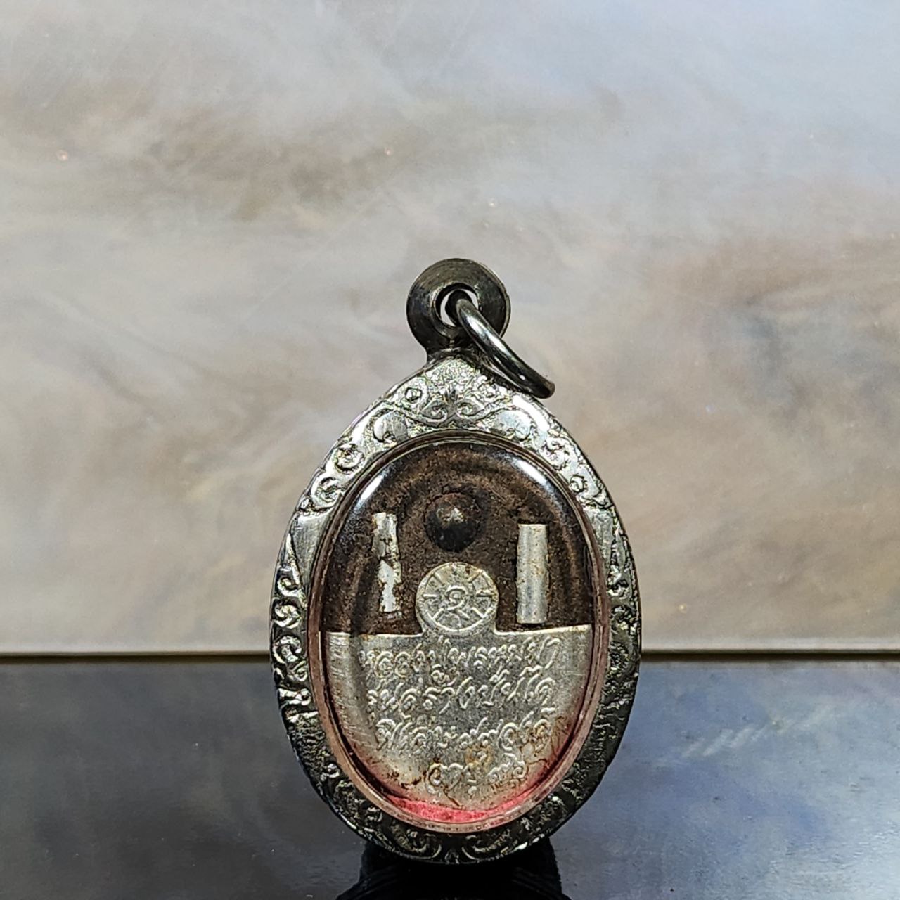 LUANG PHOR PENG MA龙婆碰玛佛历2436瓷面鲁士虎皮袈裟自身（钢壳） | Jin Thai Fo Pai