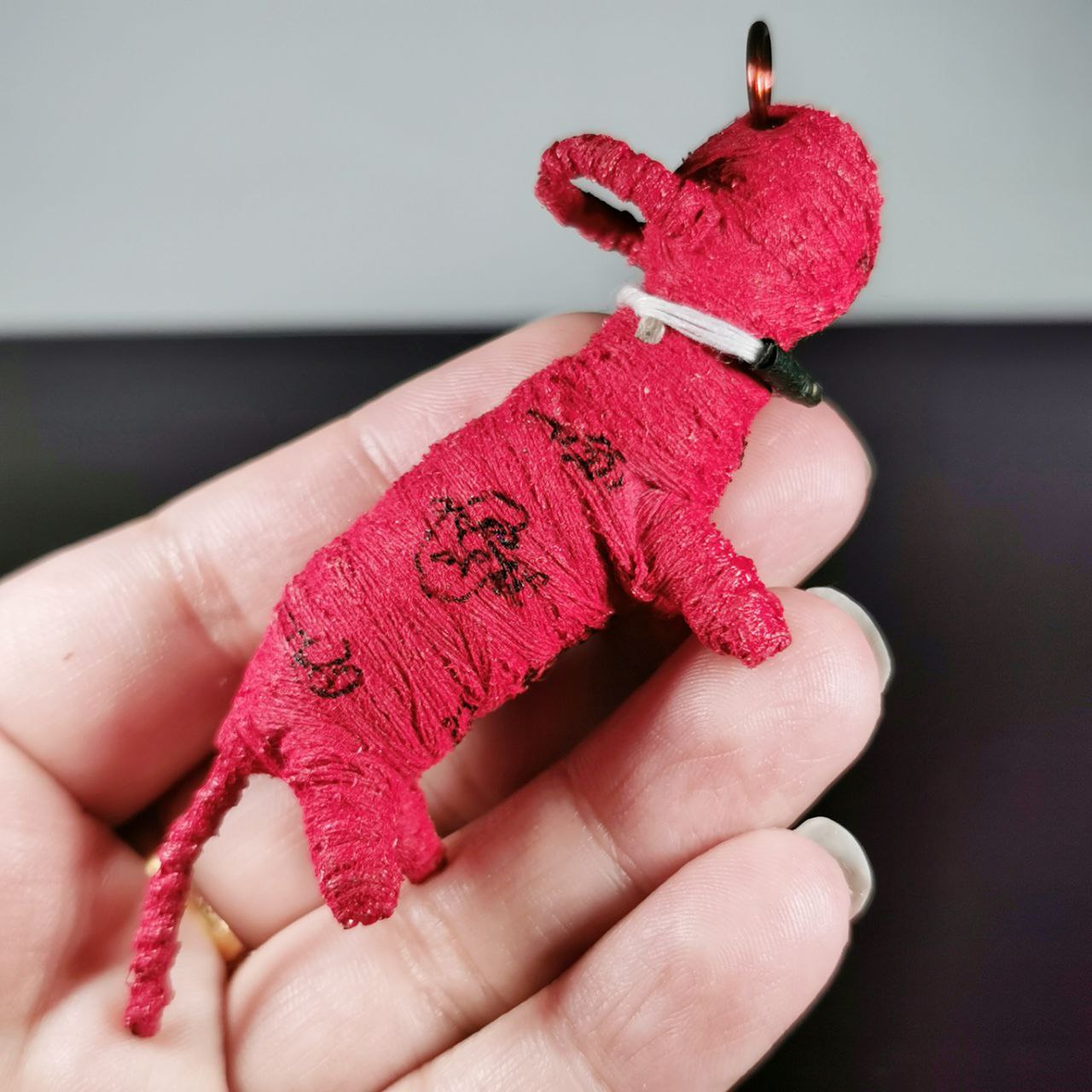 LP IM婆谭音招财水牛（红色） | SAN Pin Selection