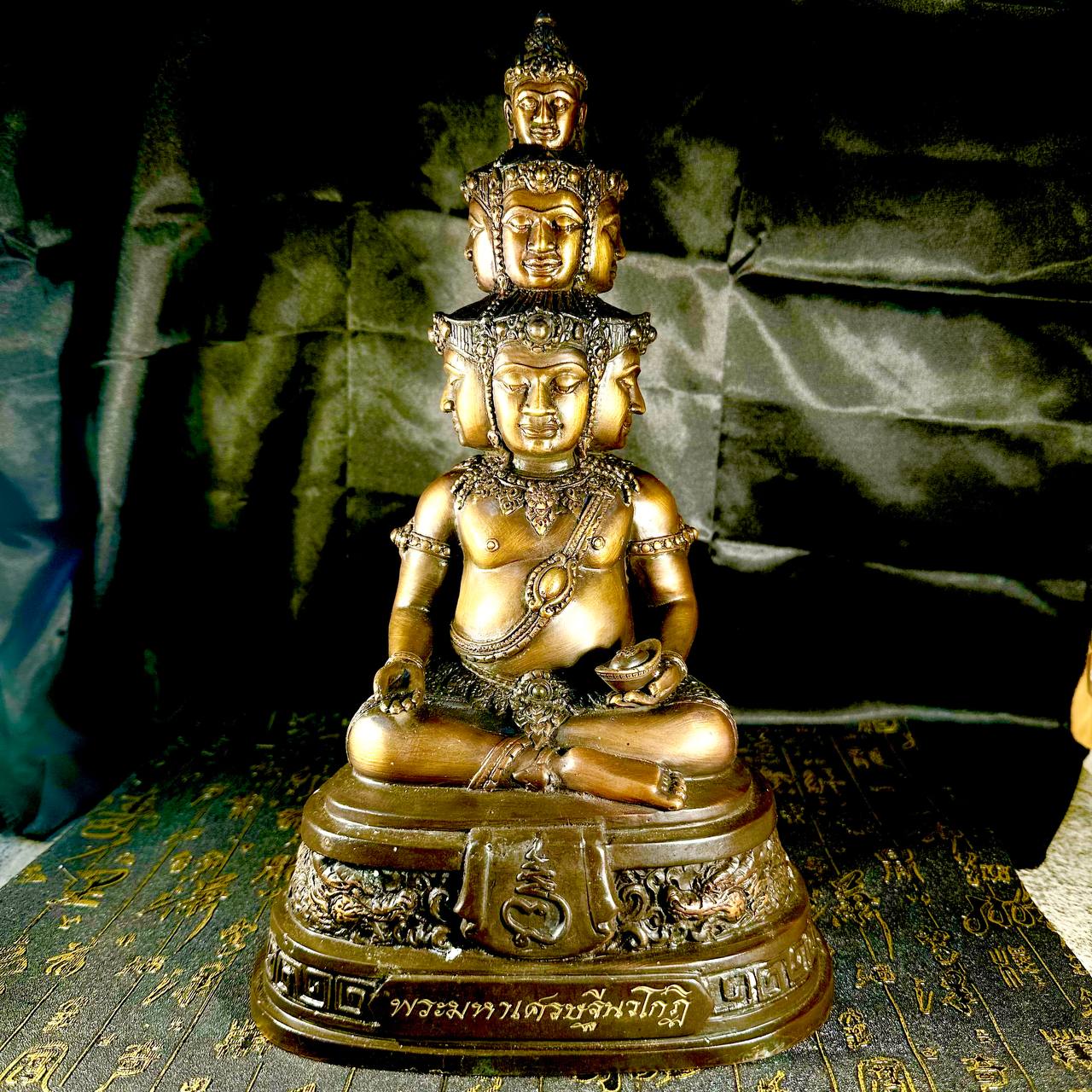 LP THONG DAM WAT TUM TA PIAN TONG九面富贵佛金身
 | SAN Pin Selection