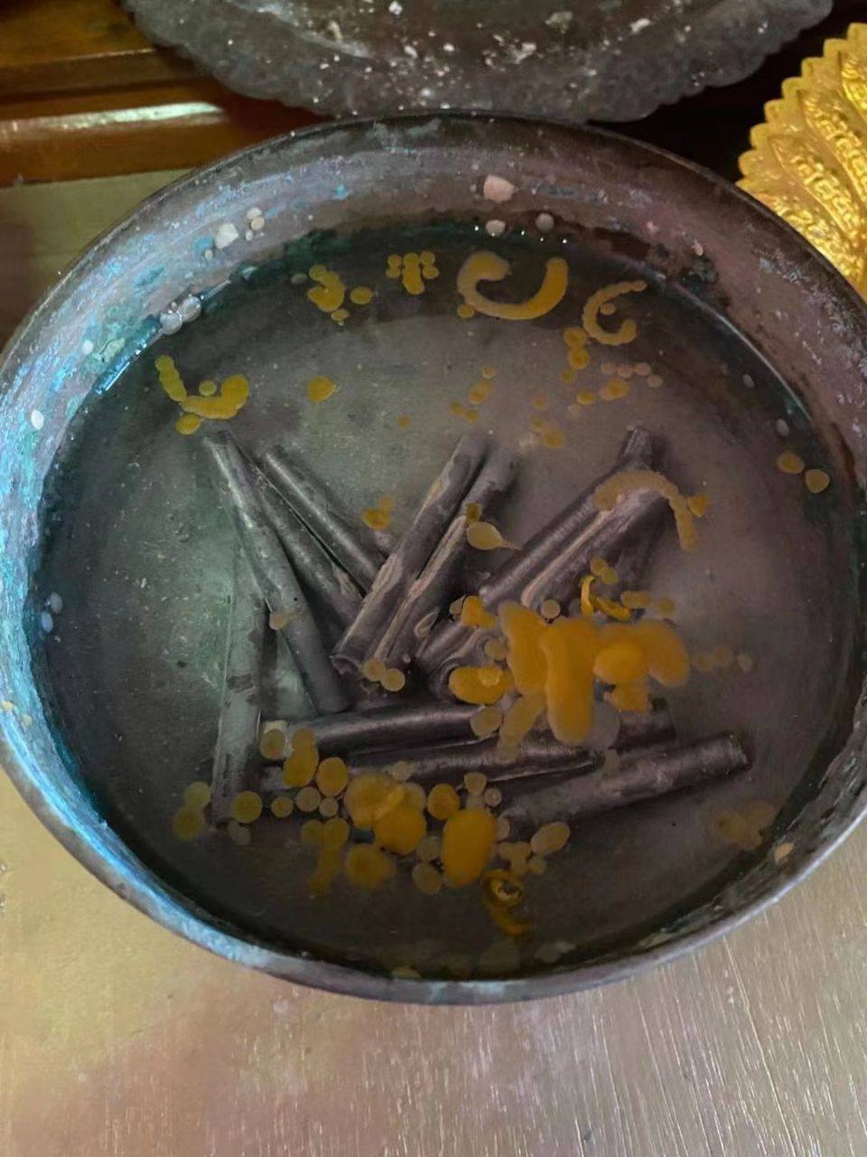 ARCHAN RICH阿赞沥百年圣水天神符管 | SAN Pin Selection