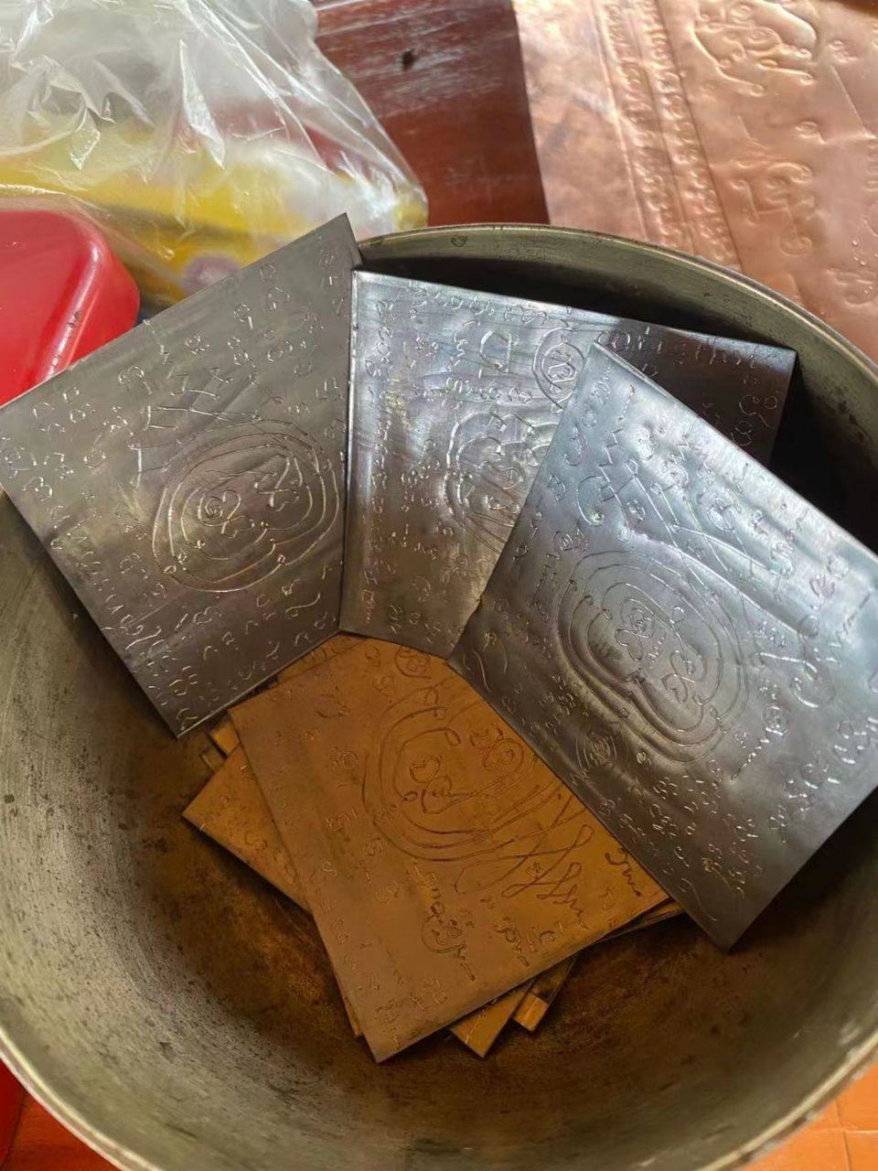 ARCHAN RICH阿赞沥百年圣水天神符管 | SAN Pin Selection