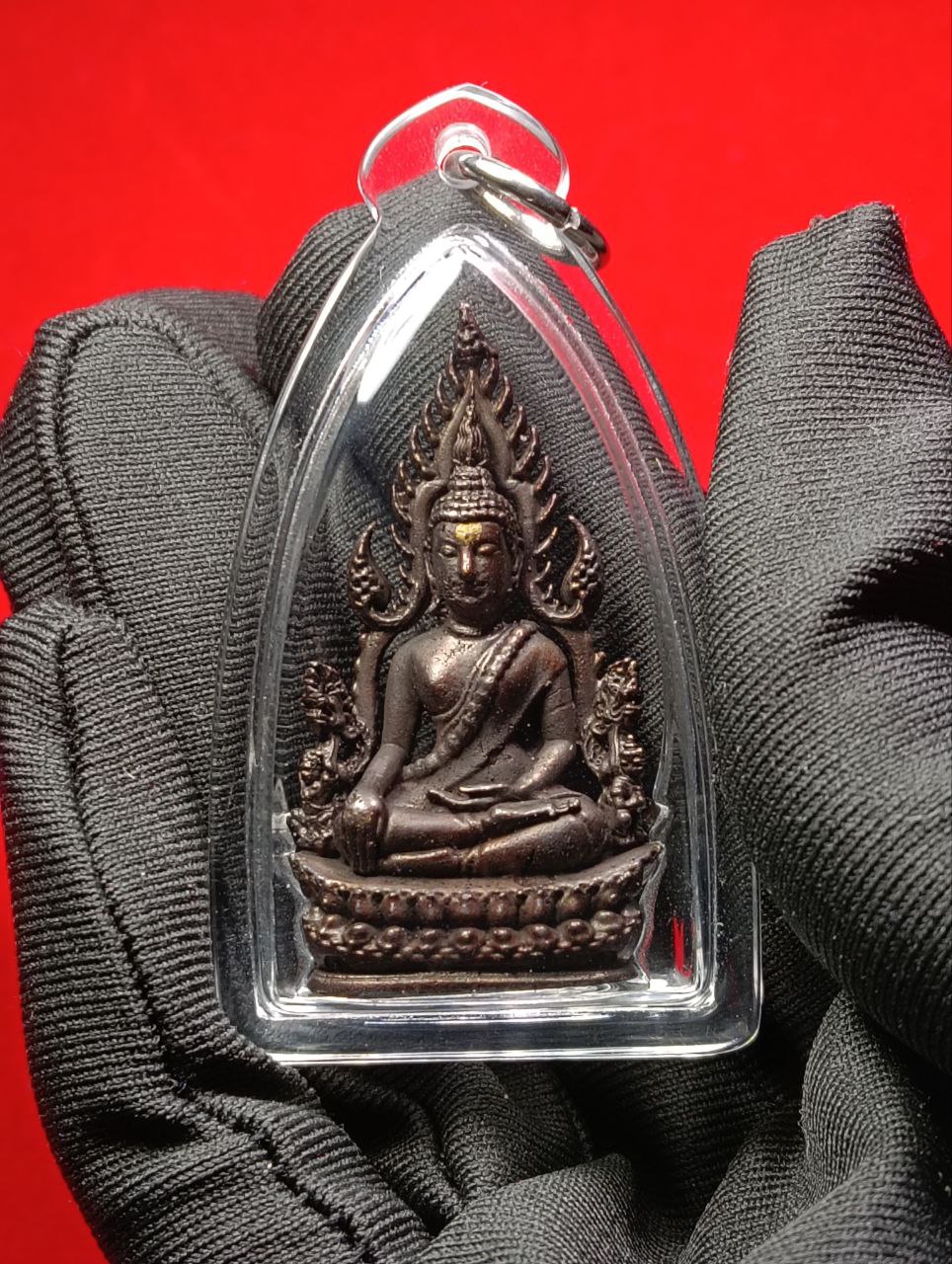 龍婆爽頭幫成功佛九寶銅製
Lp shuang phra chinnaraj Roonlek nur nawa loha （附有鉴定卡） | Jin Thai Fo Pai