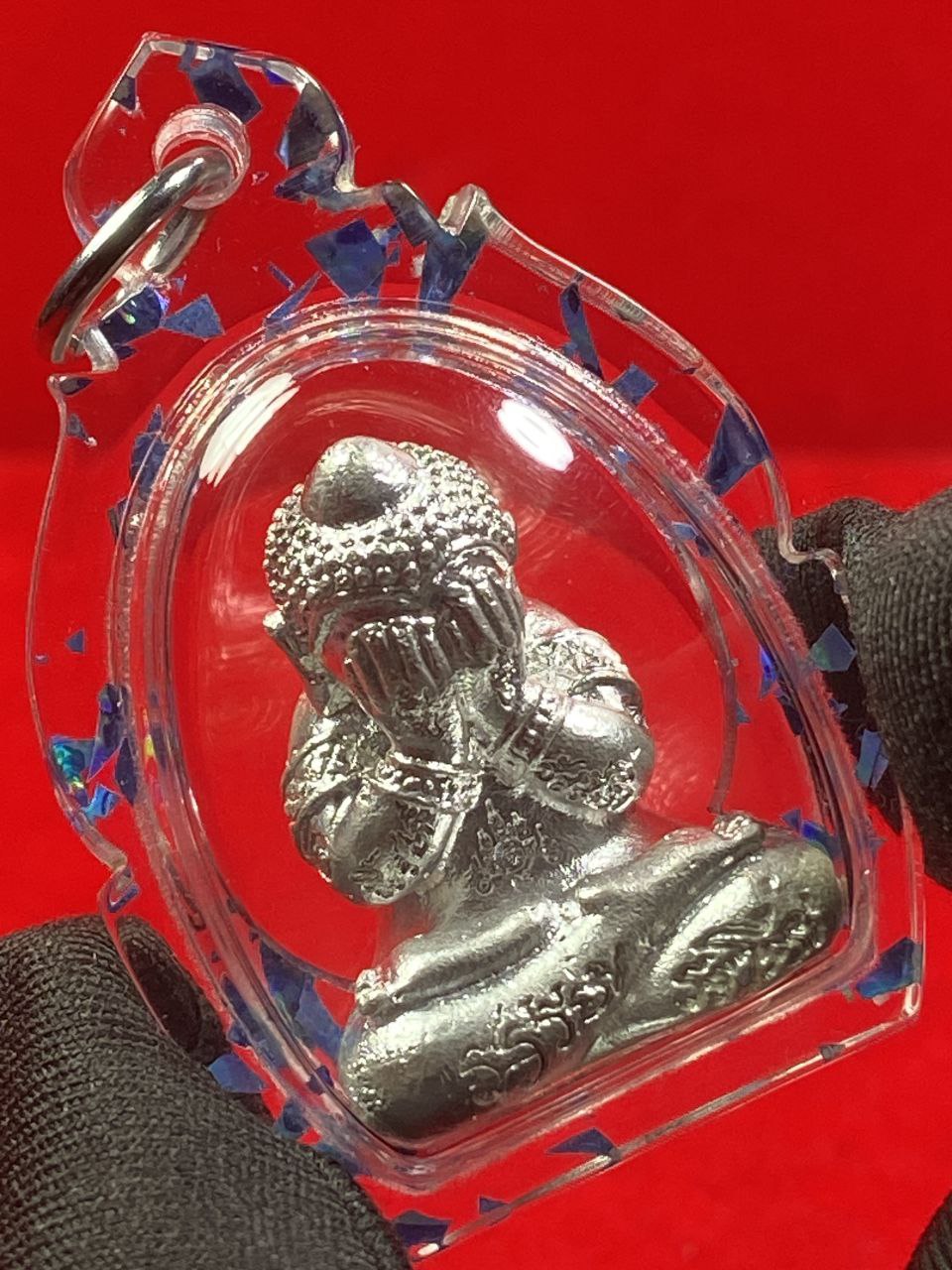 Pidta Phokasap 富裕掩面必打 Luang Phor Yod Kosalo BE2564
（全银色）
 | SAN Pin Selection