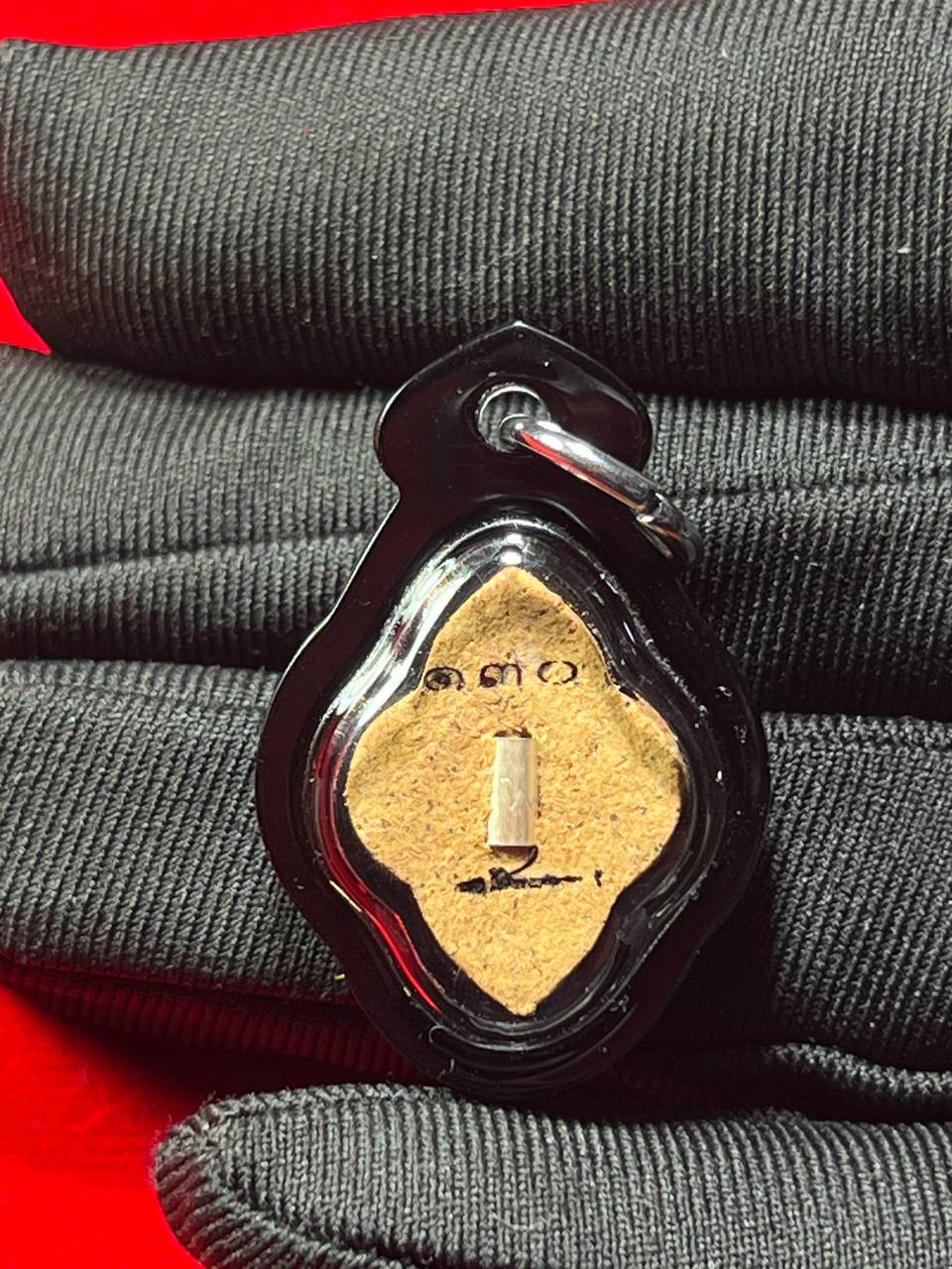 PHRA ARCHAN PHANSEAN阿占潘贤第一期红药粉金苍蝇（贴银箔 纯银符管）现物实拍
 | SAN Pin Selection