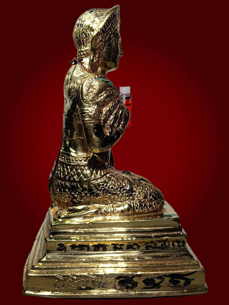 丰收女神供奉金身 | Jin Thai Fo Pai