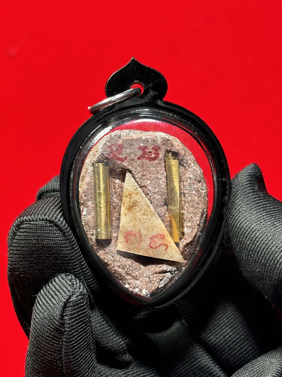 阿赞Mek|纯手工模重料异性缘Yonee|和合锁心必备圣物（现物实拍） | SAN Pin Selection