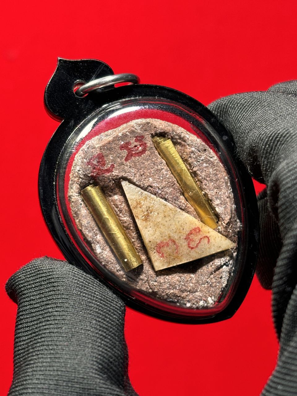 阿赞Mek|纯手工模重料异性缘Yonee|和合锁心必备圣物（现物实拍） | SAN Pin Selection