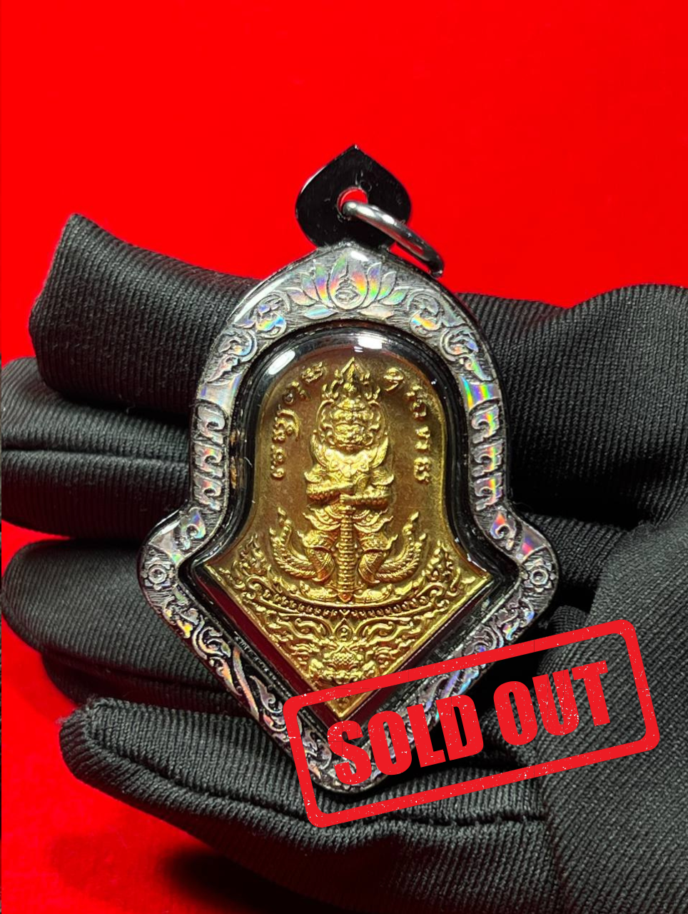 Jin Thai Fo Pai - LP YIT龙婆易鬼王富裕掩面必达佛TONG DAENG（镭射边亚克力防水壳）