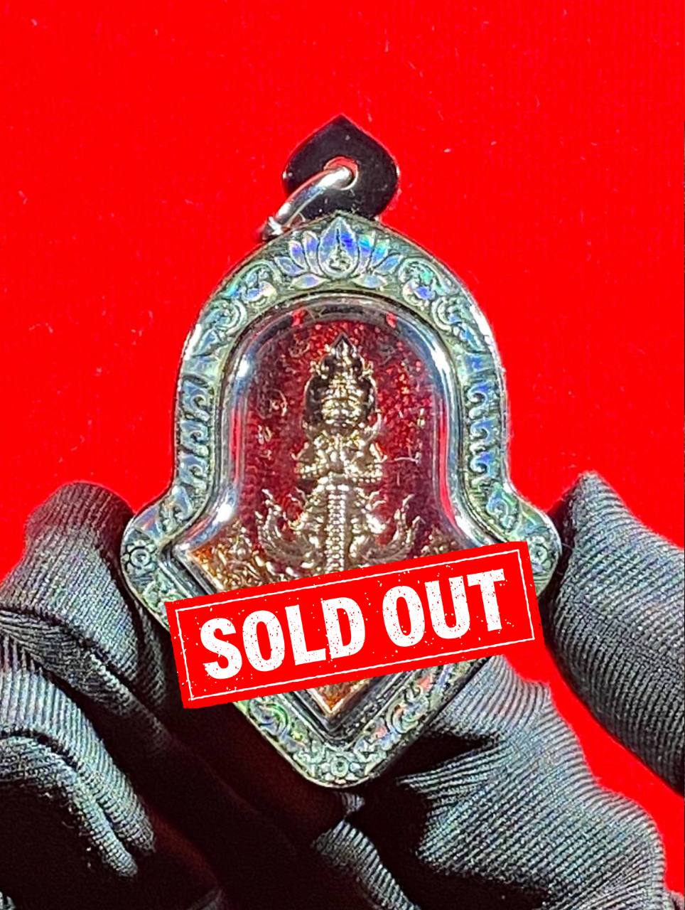 Jin Thai Fo Pai - 龙婆易鬼王掩面必达佛