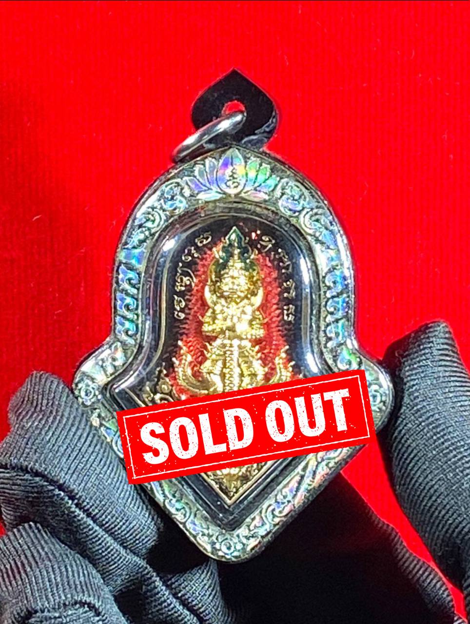 Jin Thai Fo Pai - 龙婆易鬼王掩面必达佛