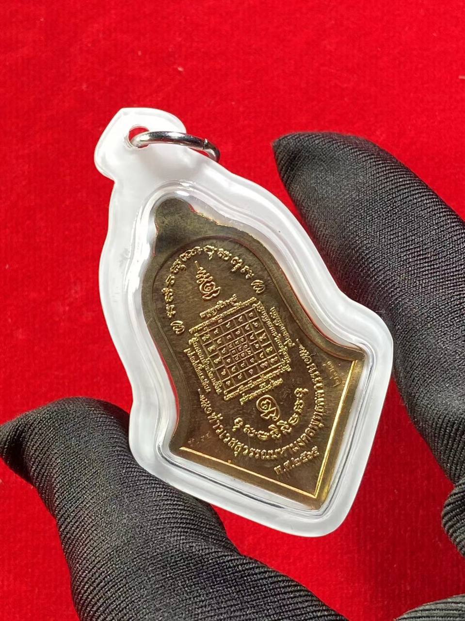 Rian Taoweksuwan 
Roon Maha MongKhun Phutta Satawas
Wat PhaNonNangChuen B.E.2565 现物实拍 | SAN Pin Selection