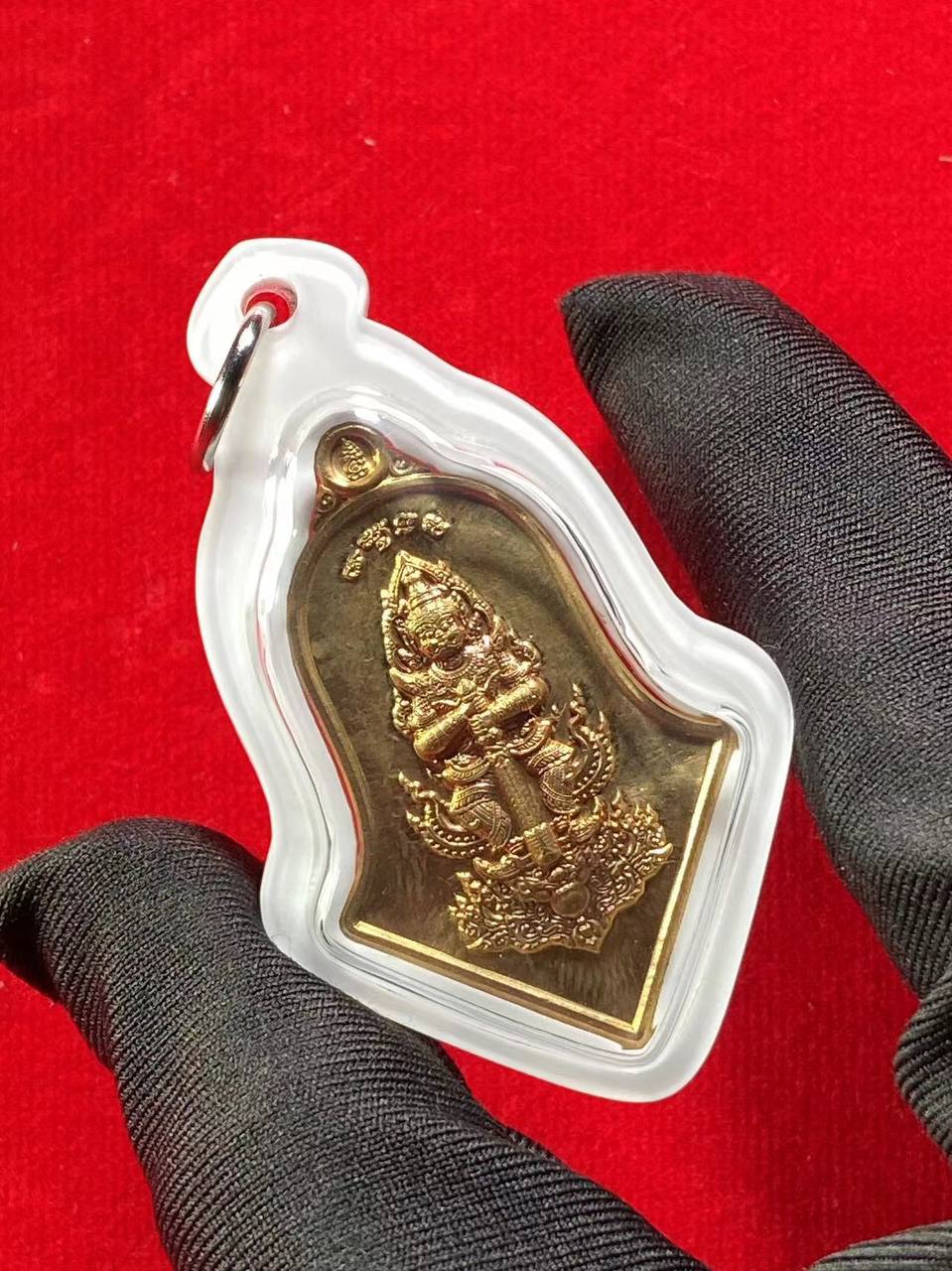 Rian Taoweksuwan 
Roon Maha MongKhun Phutta Satawas
Wat PhaNonNangChuen B.E.2565 现物实拍 | SAN Pin Selection