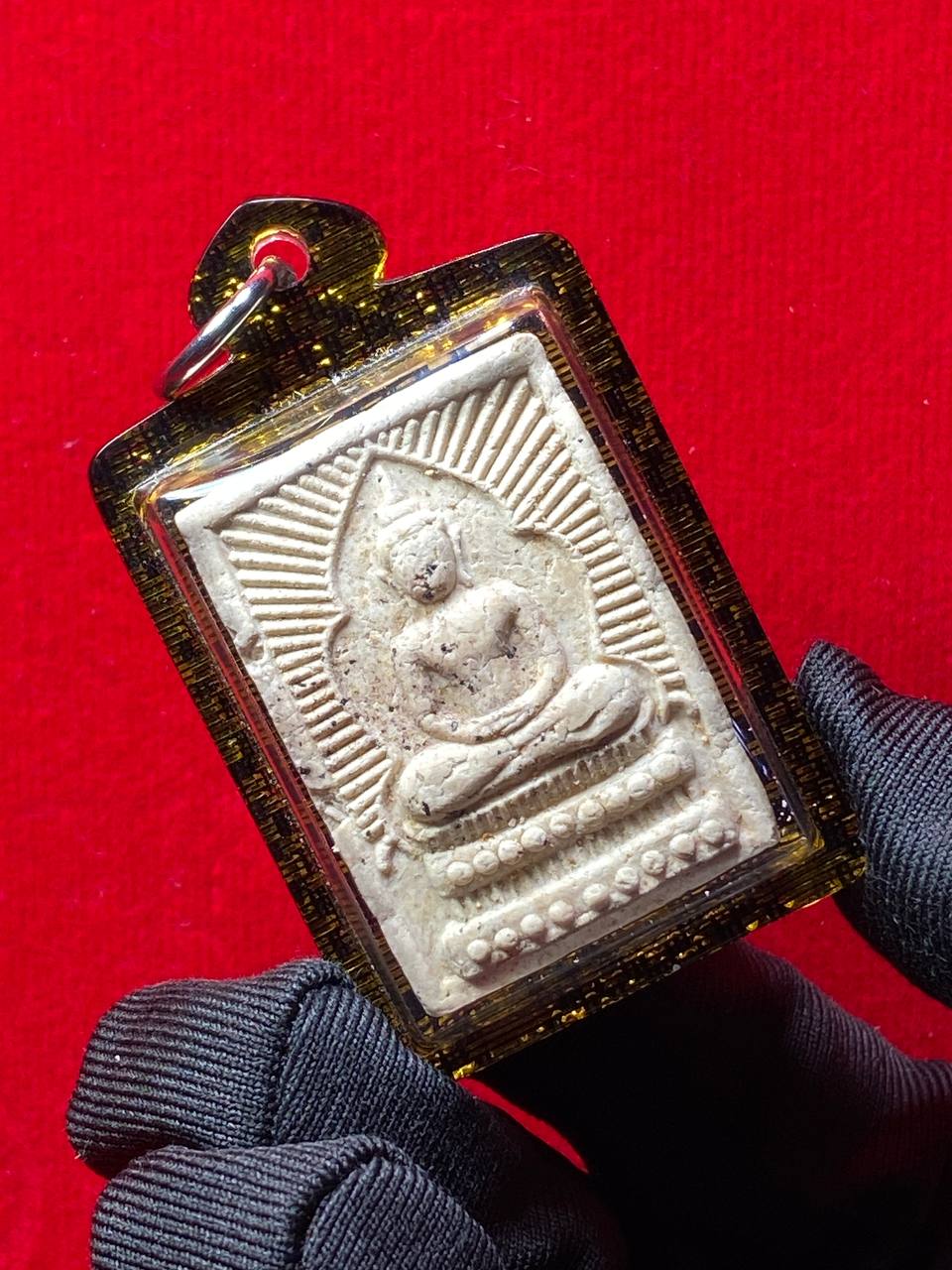  KRUBA KAMPENG 古巴康斌第一期

智慧顺德佛牌｜Phra Somdej Parn Ya Dee Roon Reak | Jin Thai Fo Pai