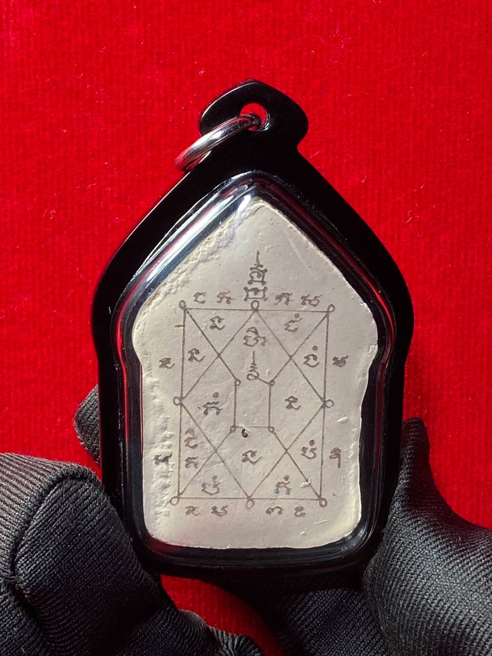 ARCHAN TUM阿赞当血迹人缘异性缘财富坤平【黑色亚克力防水壳】 | SAN Pin Selection