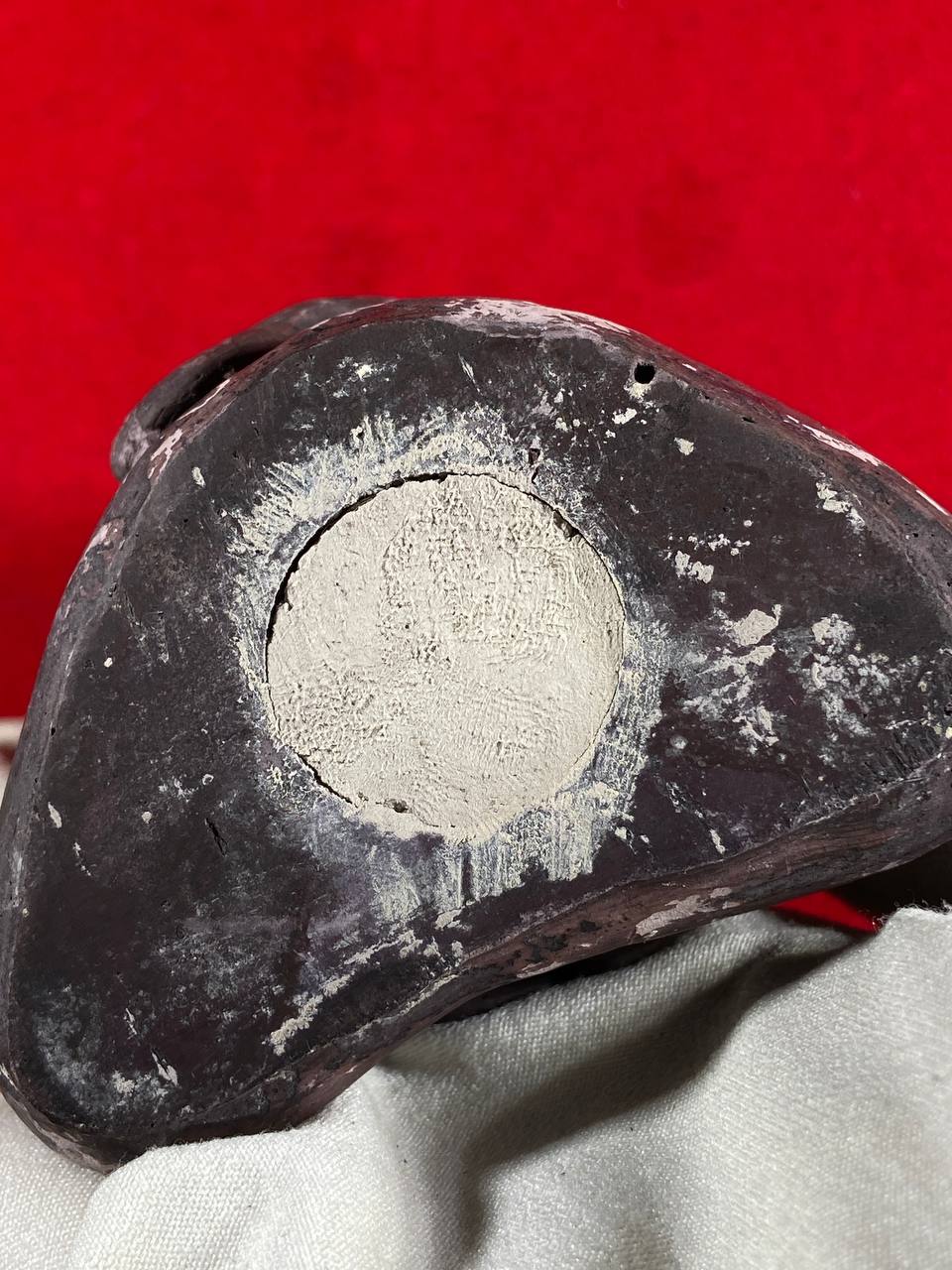 龙婆LOY 掩面避险王
 | Jin Thai Fo Pai