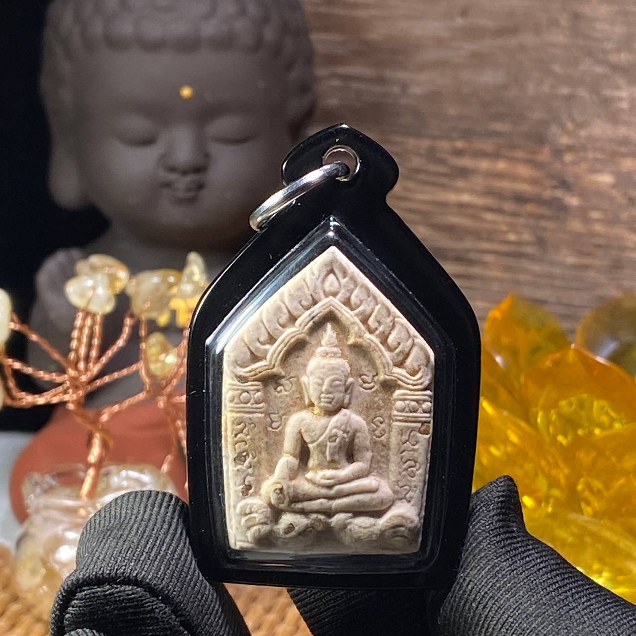 【PHRA KHUNPAEN 特级人缘富裕招财双鸡坤平佛牌】 | SAN Pin Selection