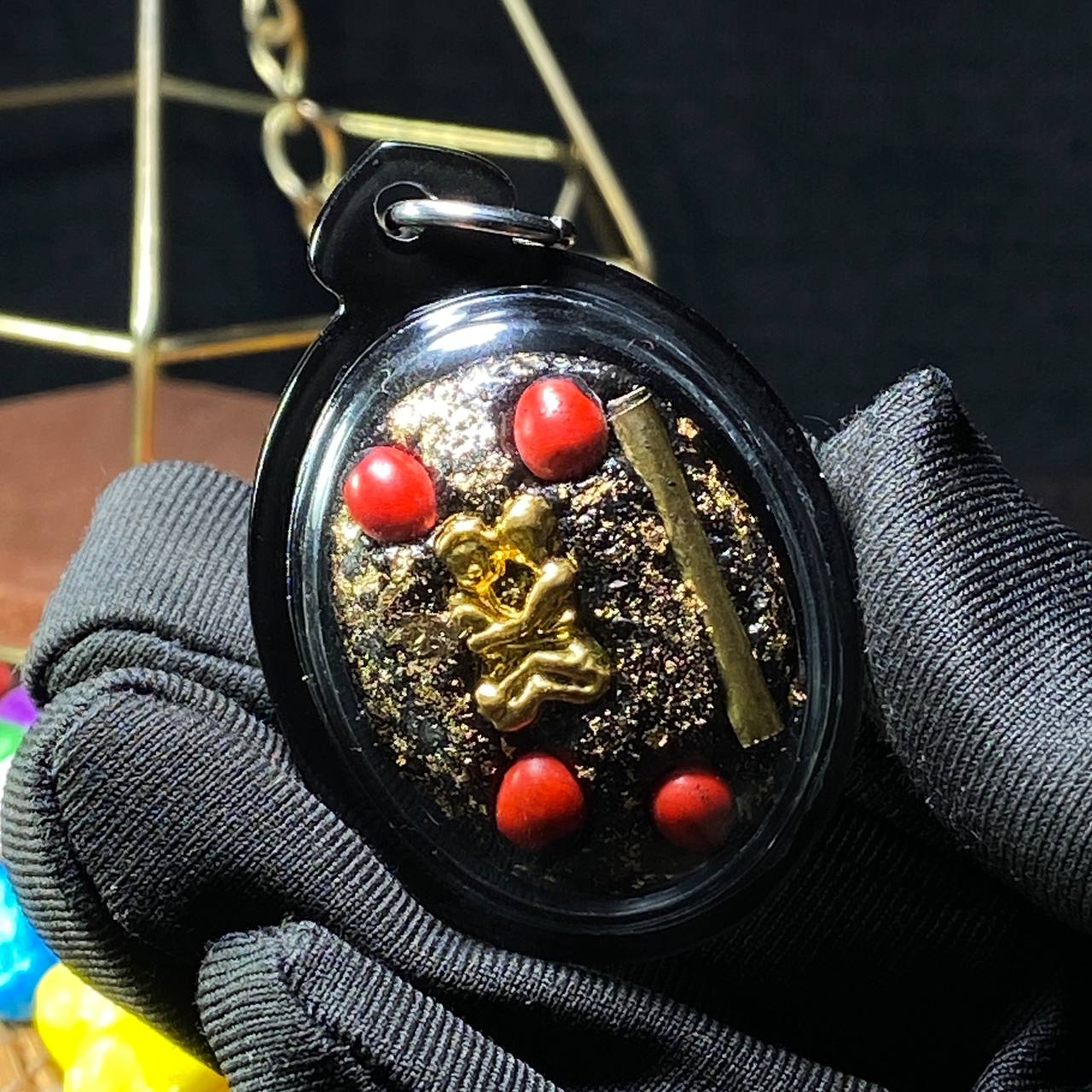 E Per 女灵魅力牌匾
“Locket Saneh Mae Hak” | Jin Thai Fo Pai