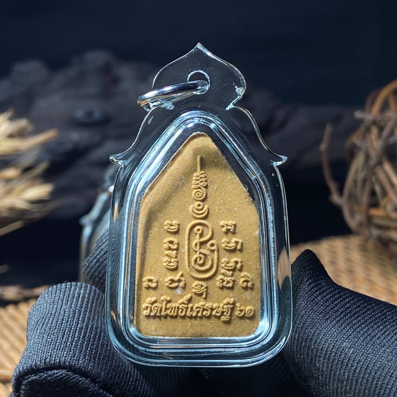 LUANG PHOR JUED龙婆绝招财女神（透明亚克力防水壳） | Jin Thai Fo Pai