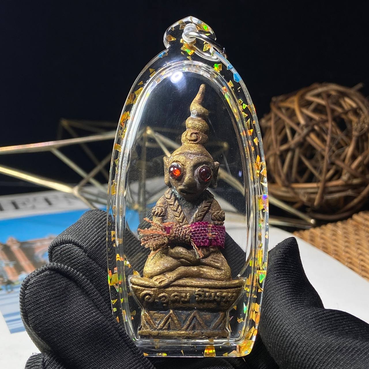 泰国素林府｜Ajarn Udom / Ajarn Boy
第三期「帝王红眼帕婴王」混合老黄铜金属版｜独立编号 No.104(现物实拍） | SAN Pin Selection