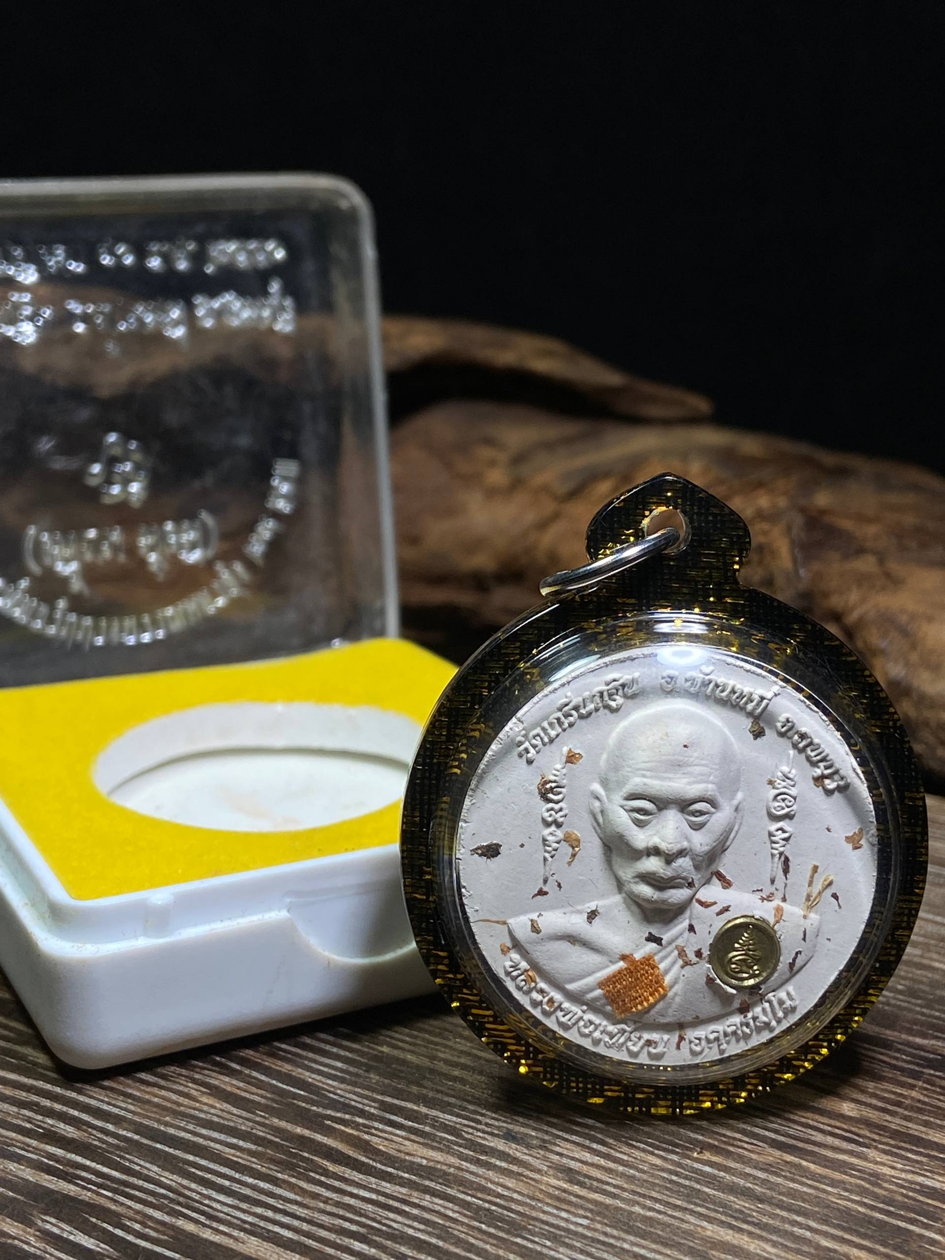 泰国龙婆片大师强力加持的“片师傅富贵系列”（现物实拍） | Jin Thai Fo Pai