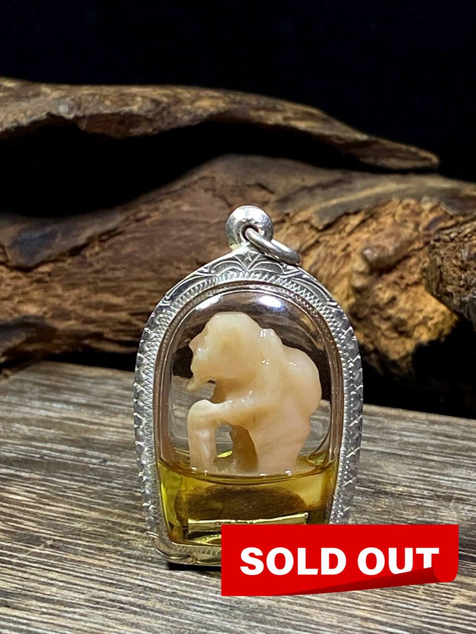 Jin Thai Fo Pai - 徐祝老人庙阿赞锭羊角手刻泡油版徐祝老人(纯银特殊壳)现物实拍
