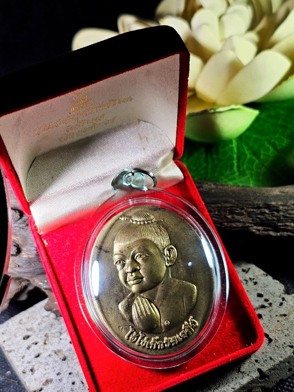 Jin Thai Fo Pai - 2013年 瓦契迪寺（Wat Chedi）首版
爱凯（Aikhai / 塔凯 Thuat Khai）佛牌(现物实拍）