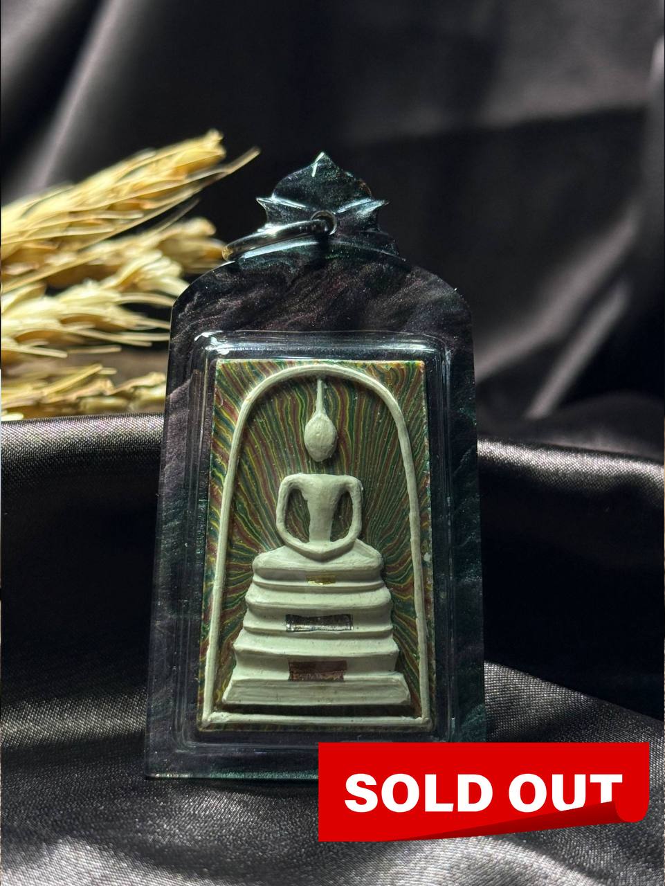 Jin Thai Fo Pai - 崇迪三塔固 · 大法会加持 · 附鉴定卡
Lp Pae｜Wat Pikulthong｜B.E.2539(现物实拍）