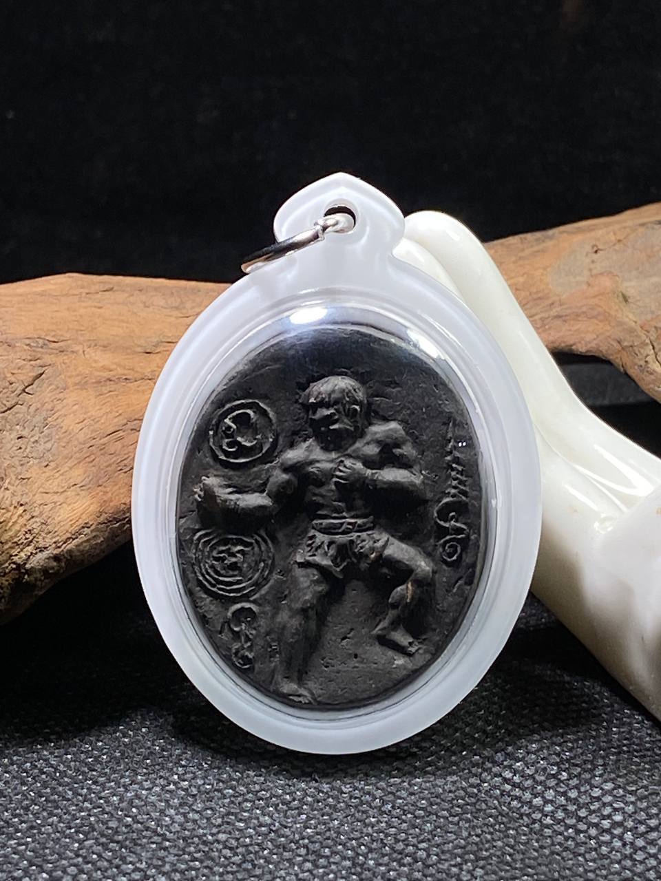 Jin Thai Fo Pai - HunPaYon MuayThai · Archan Phanyat 阿赞潘雅 · Sukhothai 素可泰府 · 佛历 2568 拳王魂魄勇（黑模）