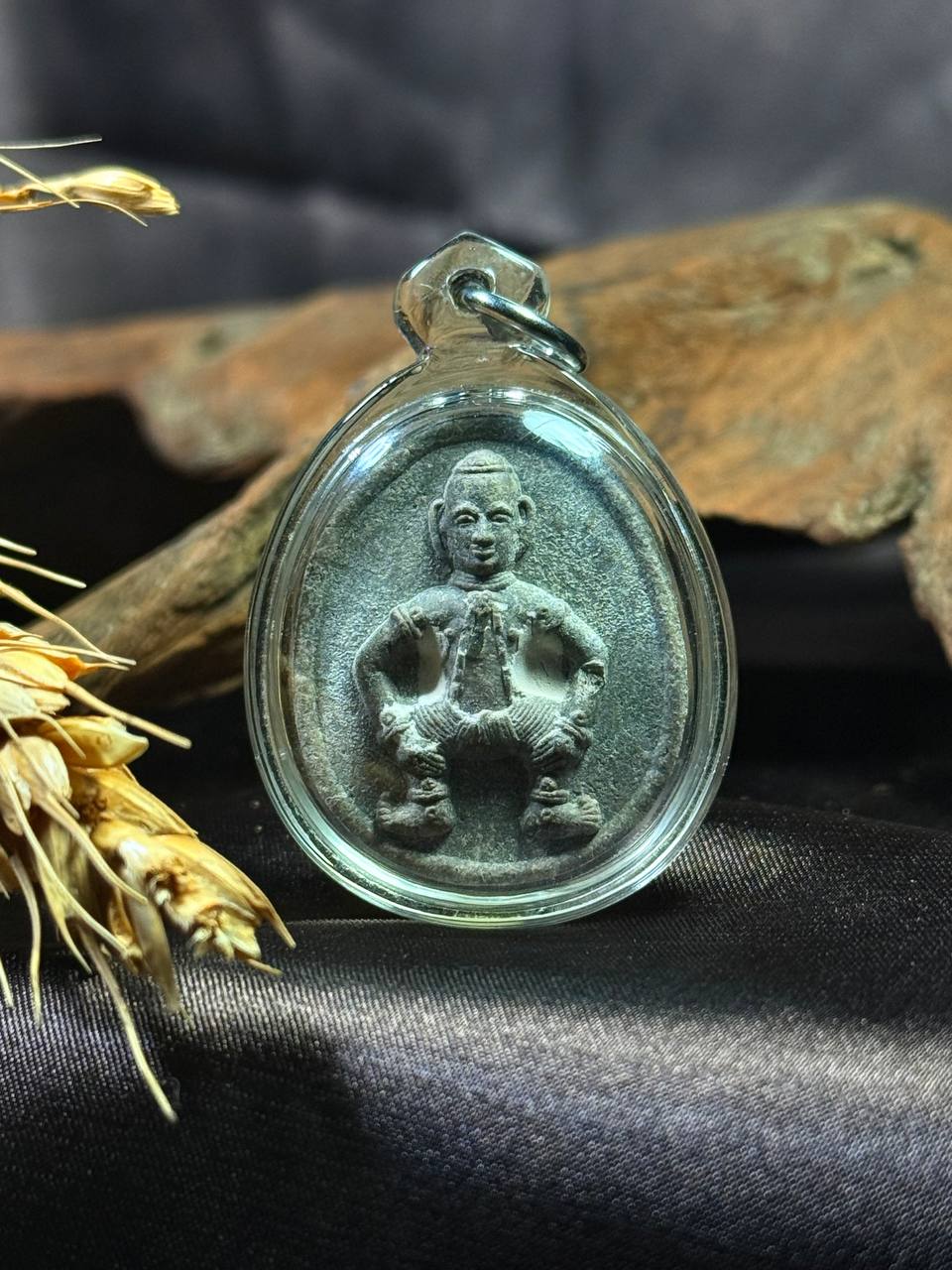 Jin Thai Fo Pai - 龙婆炎（Luang Pu Yeam）于佛历2554年督造 Phra Si Saleng Ngae（酒仙）现物实拍