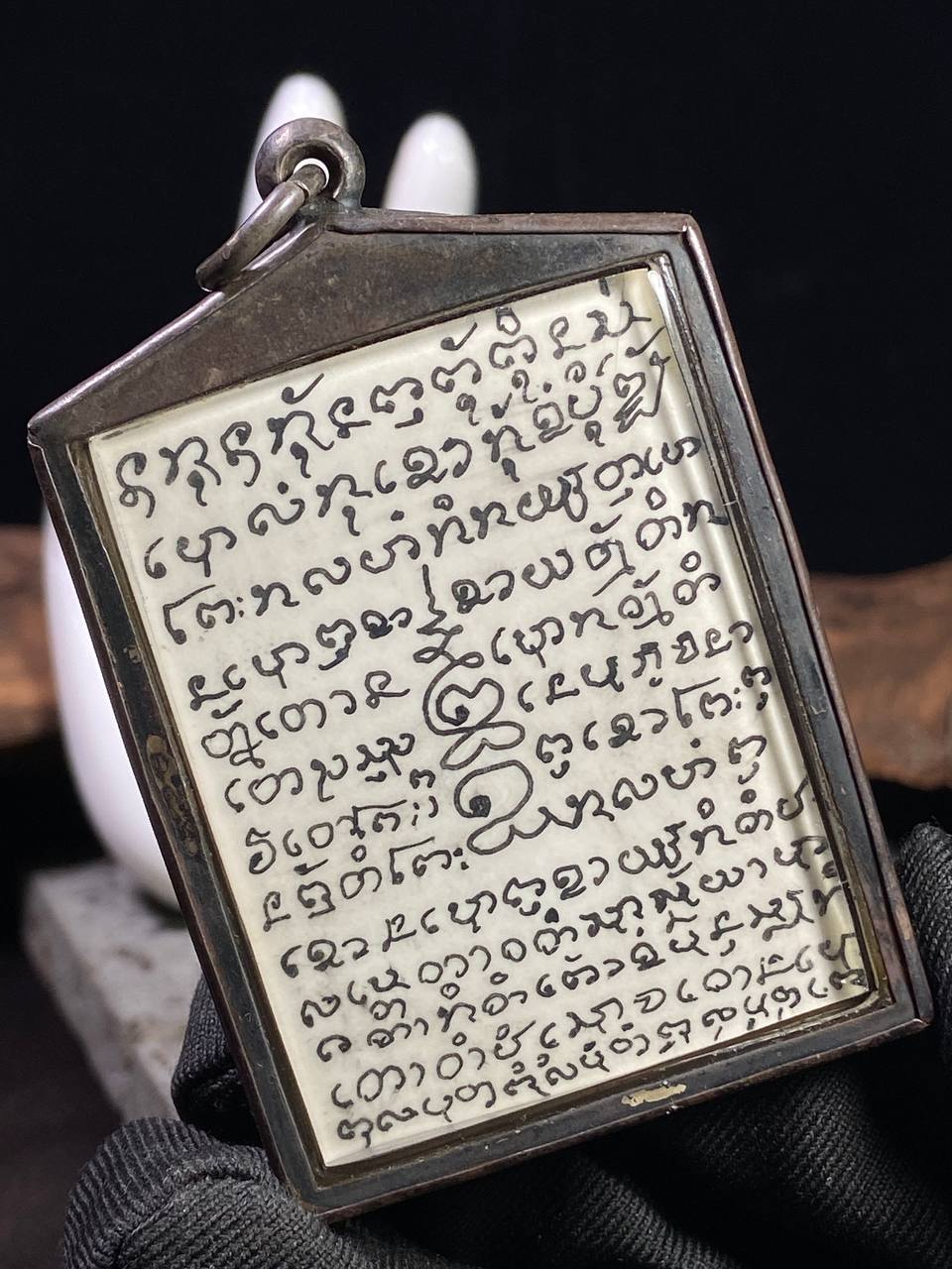 婆旁手符｜早期阿赞厅印卡龙必自身法照(现物实拍） | SAN Pin Selection