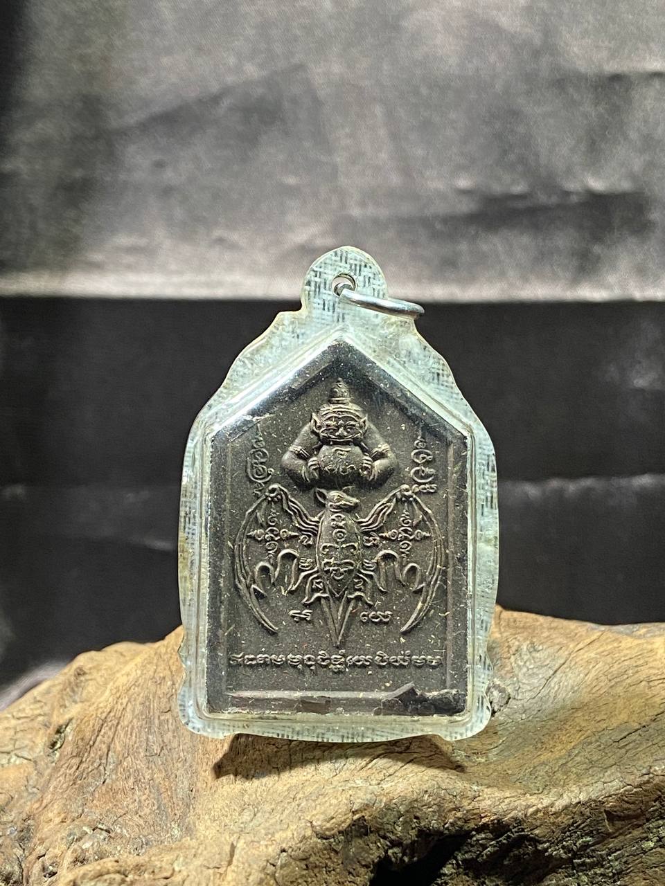 鲁士安那 ( Lersi Amnaj ) 督造的早期鲁士佛牌(现物实拍） | Jin Thai Fo Pai