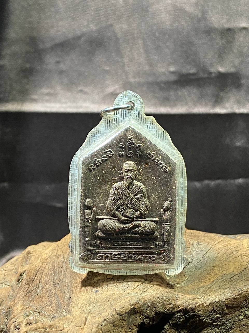 Jin Thai Fo Pai - 鲁士安那 ( Lersi Amnaj ) 督造的早期鲁士佛牌(现物实拍）