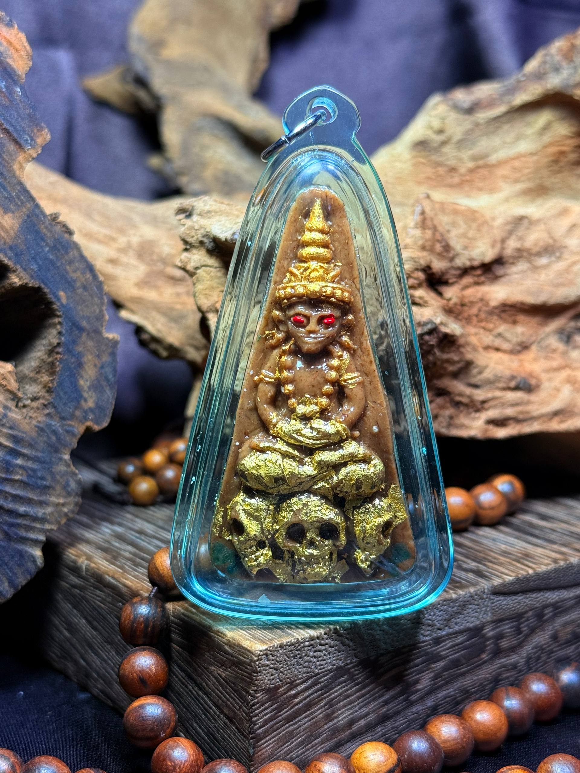 Jin Thai Fo Pai - ARCHAN RICH阿赞沥吸财耳报红眼帕罌（人缘花）