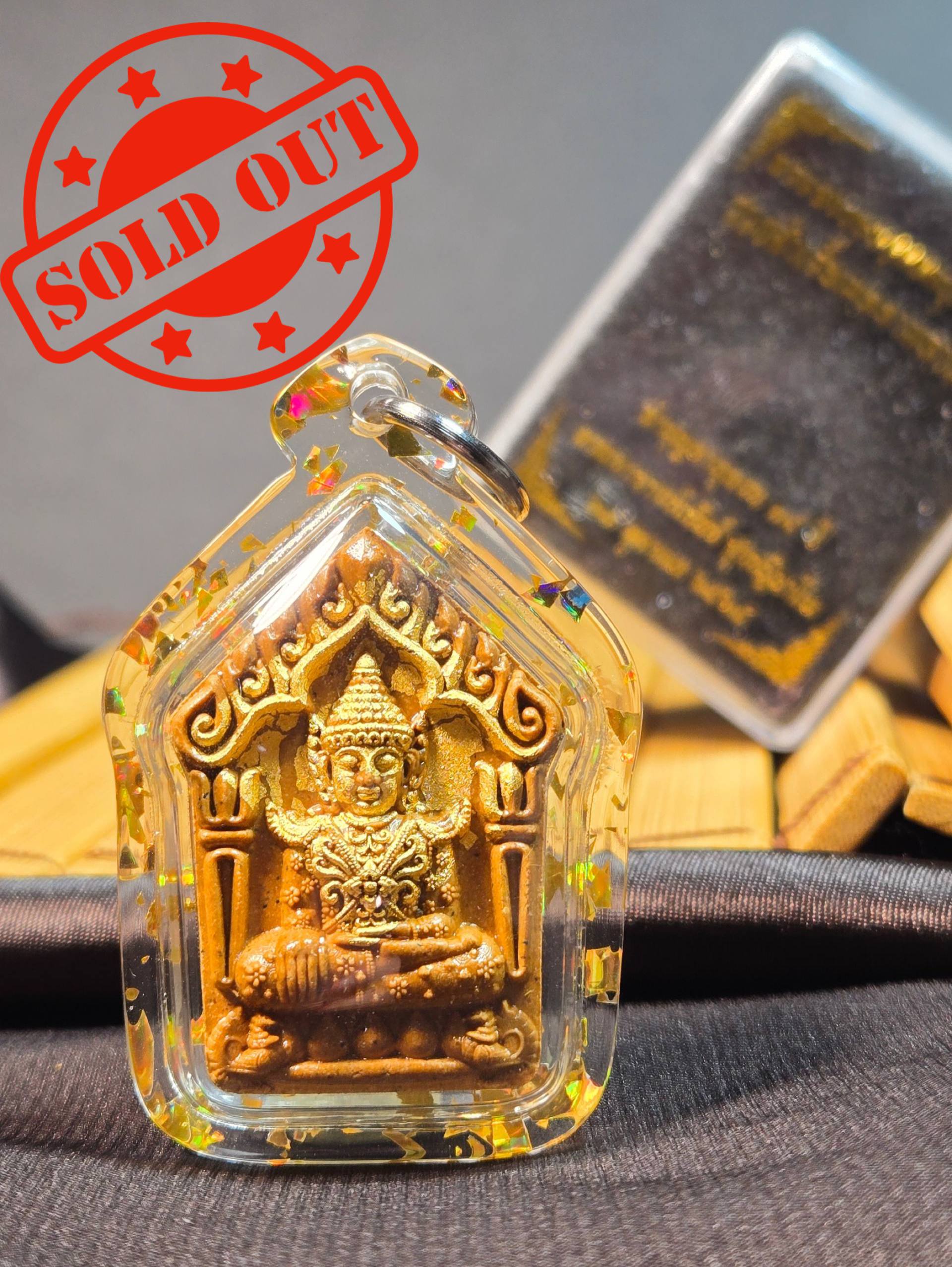 Jin Thai Fo Pai - Phra Yoke Khun Phon（帕玉坤碰佛祖粉牌 · 双银符管版）
Phra Archan Benz｜Wat Ratchathiwat｜B.E.2568