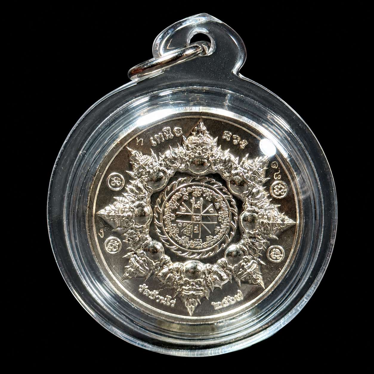 Rian Phra Pidta Phang Phrakan｜B.E.2567 掩面必达佛｜纯银龙牙材质｜现货实拍｜原装庙盒 | Jin Thai Fo Pai